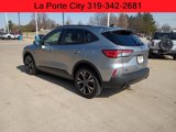 Used 2022 Ford Escape SE w/ SE Sport Appearance Package image 5
