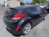 Used 2015 Hyundai Veloster image 2