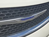 Used 2020 Chrysler Pacifica Touring-L image 4