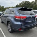 Used 2017 Toyota Highlander XLE image 3