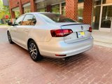 Used 2016 Volkswagen Jetta SE image 4