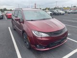Used 2019 Chrysler Pacifica Limited w/ Advanced Safetytec Group image 2