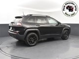 Used 2021 Jeep Cherokee Trailhawk w/ Comfort/Convenience Group image 3