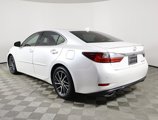 Used 2017 Lexus ES 350 w/ Luxury Package image 4