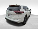 Used 2024 Nissan Rogue S image 4