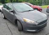 Used 2017 Ford Focus SE image 2