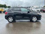 Used 2018 Chevrolet Trax LT w/ LT Convenience Package image 3