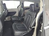 Used 2023 Chrysler Pacifica Touring-L image 3