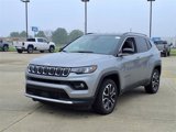 Used 2022 Jeep Compass Limited image 2