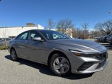 Certified 2025 Hyundai Elantra SE image 1