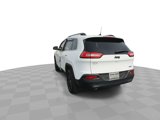 Used 2018 Jeep Cherokee Latitude Plus w/ Comfort/Convenience Group image 6