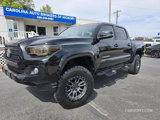 Used 2018 Toyota Tacoma TRD Sport image 2