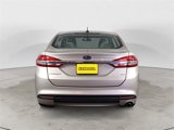 Used 2018 Ford Fusion SE image 4
