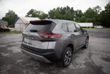 Used 2023 Nissan Rogue SV image 3