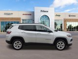 New 2025 Jeep Compass Latitude image 2