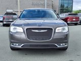 Used 2019 Chrysler 300 Limited image 2