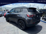 Used 2018 Jeep Compass Latitude image 2