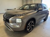 Used 2022 Mitsubishi Outlander SE image 3