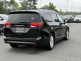 Used 2017 Chrysler Pacifica Touring-L Plus w/ Advanced Safetytec Group image 6