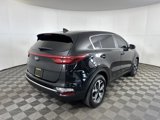 Used 2022 Kia Sportage LX image 3