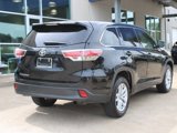 Used 2016 Toyota Highlander LE image 3