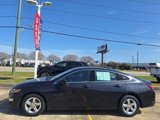 Used 2022 Chevrolet Malibu LT image 2
