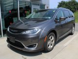 Used 2017 Chrysler Pacifica Touring-L Plus w/ Advanced Safetytec Group image 5
