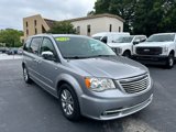 Used 2014 Chrysler Town & Country Touring-L image 3