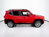 Used 2017 Jeep Renegade Latitude w/ Cold Weather Group image 4