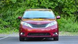 Used 2012 Toyota Sienna XLE image 2