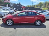 Used 2014 Ford Focus SE image 2