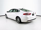 Used 2016 Ford Fusion SE w/ Equipment Group 202A image 5