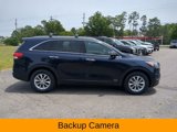 Used 2017 Kia Sorento LX image 3