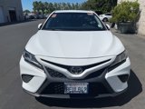Certified 2018 Toyota Camry SE image 2