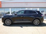 Used 2019 Lincoln Nautilus Reserve image 2