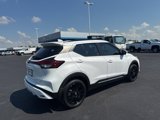 Used 2023 Nissan Kicks SR image 4