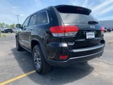 Used 2017 Jeep Grand Cherokee Limited image 3