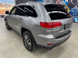 Used 2017 Jeep Grand Cherokee Limited image 3