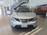 Used 2018 Nissan Rogue Sport SV image 2
