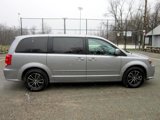 Used 2016 Dodge Grand Caravan SE image 4