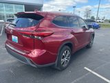 Used 2020 Toyota Highlander XLE image 3