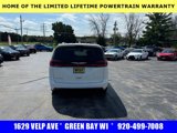 Used 2022 Chrysler Pacifica Touring-L image 4