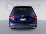 Used 2022 Volkswagen Tiguan SE image 5