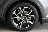 Certified 2019 Toyota C-HR XLE image 5