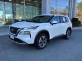 Used 2023 Nissan Rogue SV image 2