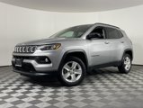Used 2022 Jeep Compass Latitude image 3