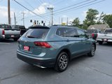 Used 2019 Volkswagen Tiguan SE w/ Panoramic Sunroof Package image 5