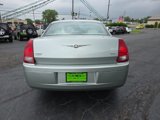 Used 2005 Chrysler 300 Touring image 5