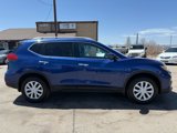 Used 2017 Nissan Rogue S image 2