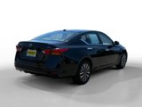 Used 2023 Nissan Altima 2.5 SV image 5